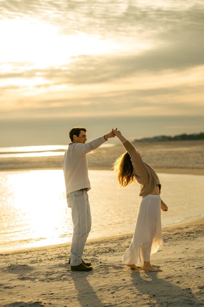 beach couples photography inspiration