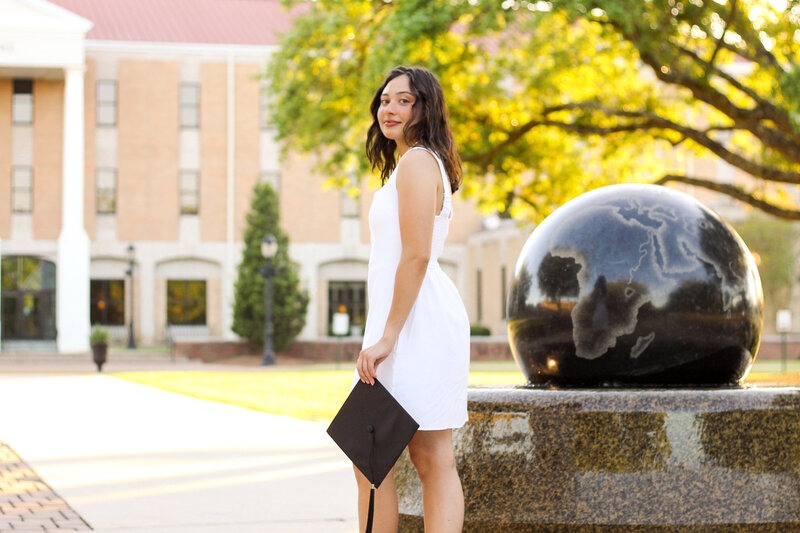 university of mobile grad photo inspiration